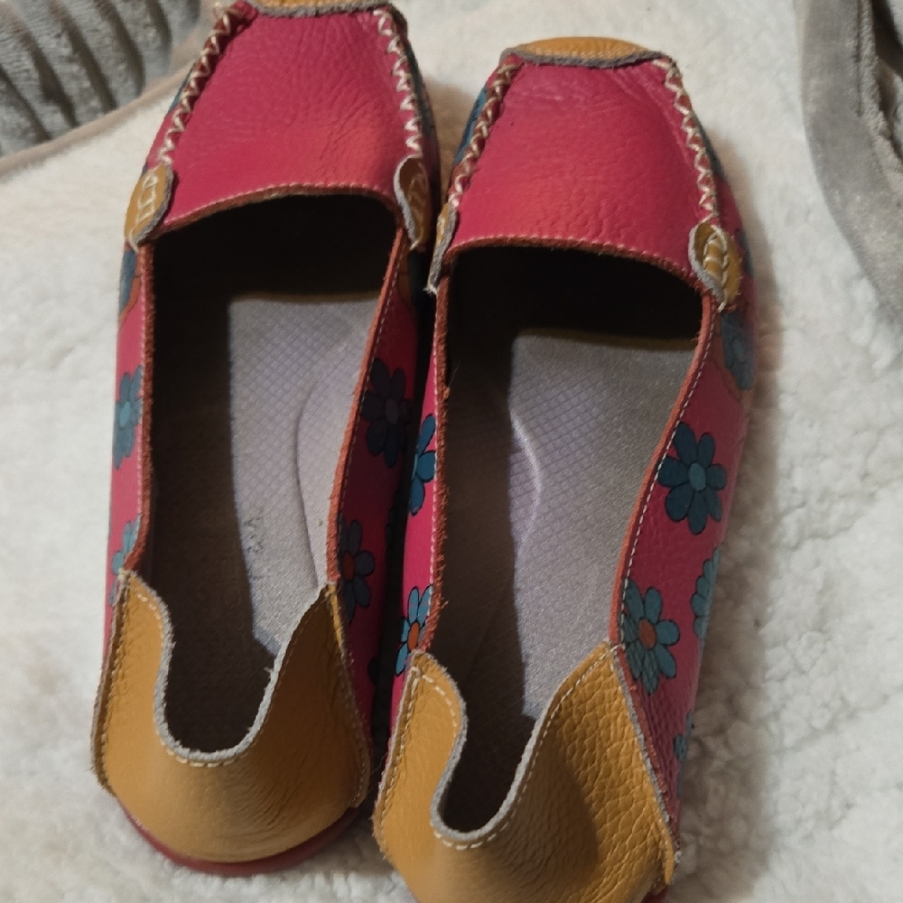 Floral Pink and Tan Women's Loafers